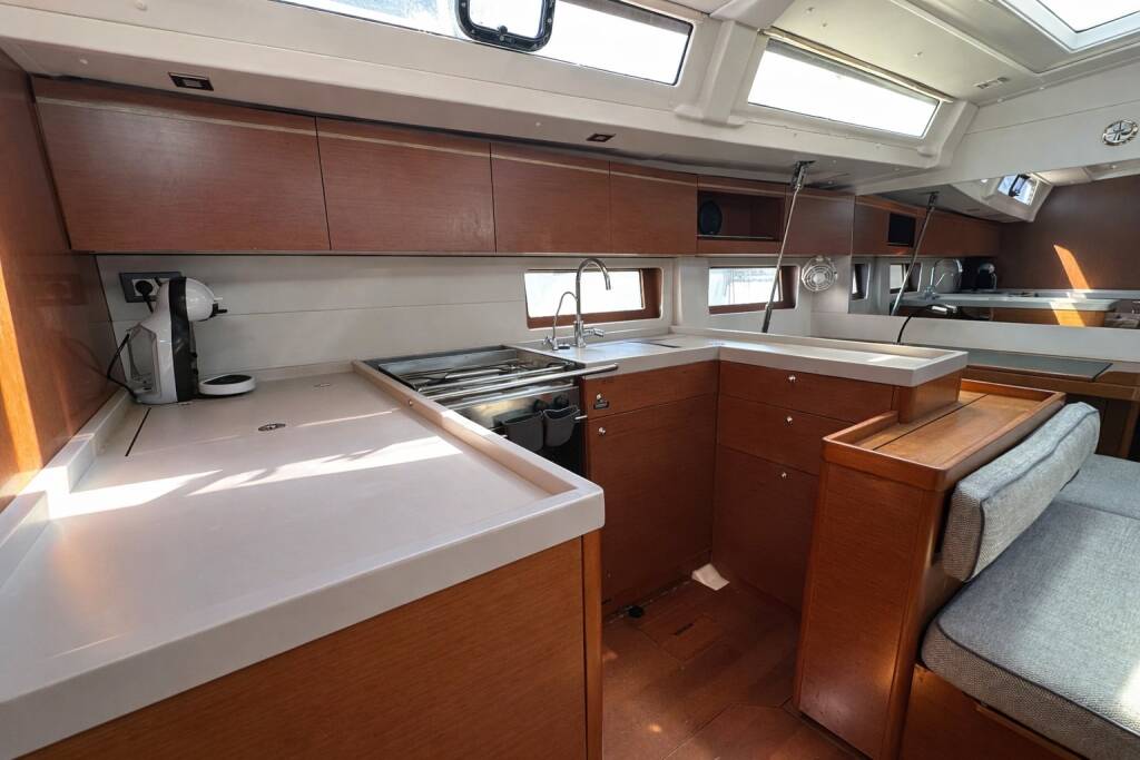 Segelyachten Oceanis 51.1 Velvet Dice