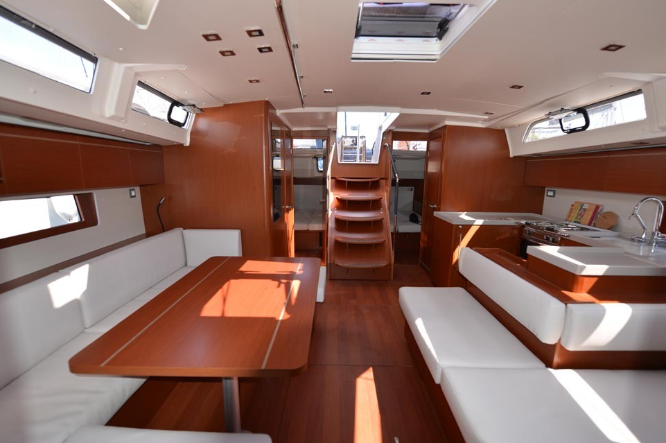 Sailing yacht Oceanis 51.1 Bolero