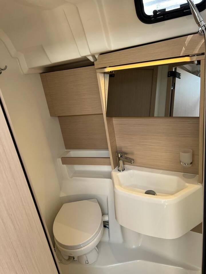 Sailing yacht Oceanis 51.1 Amelia