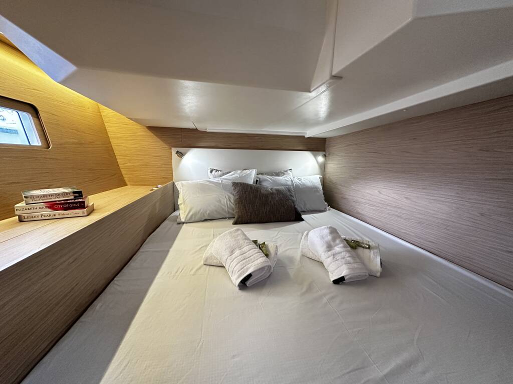 Sailing yacht Oceanis 51.1 Amelia