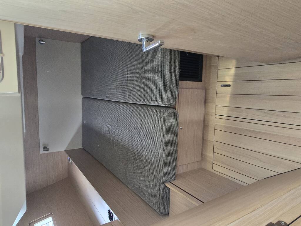 Sailing yacht Oceanis 51.1 Amelia