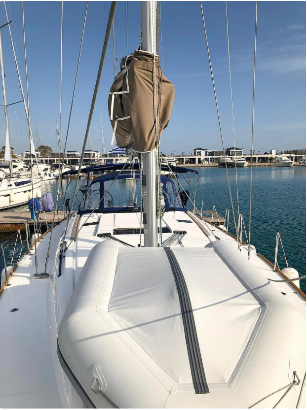 Sailing yacht Oceanis 51.1 Misty