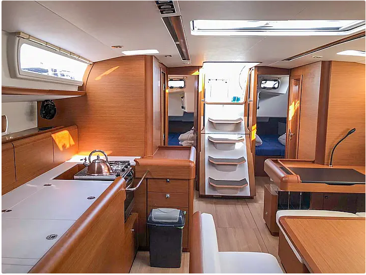 Sailing yacht Oceanis 51.1 Misty