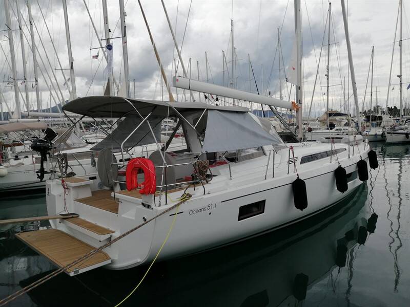 Sailing yacht Oceanis 51.1 Shine