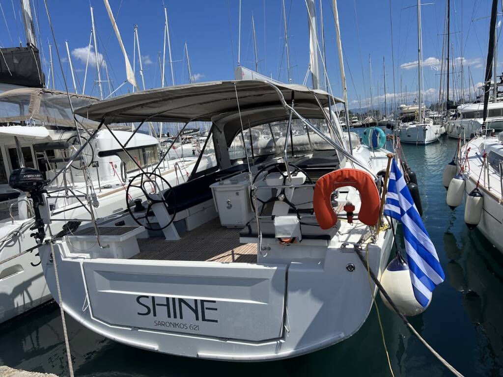 Sailing yacht Oceanis 51.1 Shine