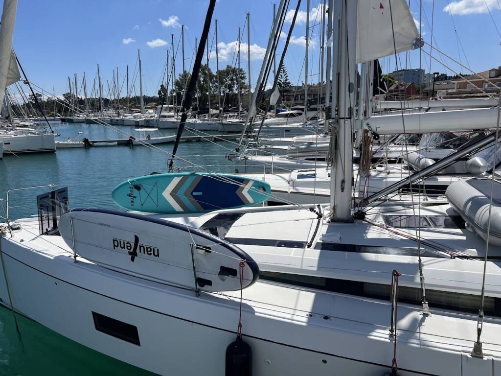 Sailing yacht Oceanis 51.1 Shine