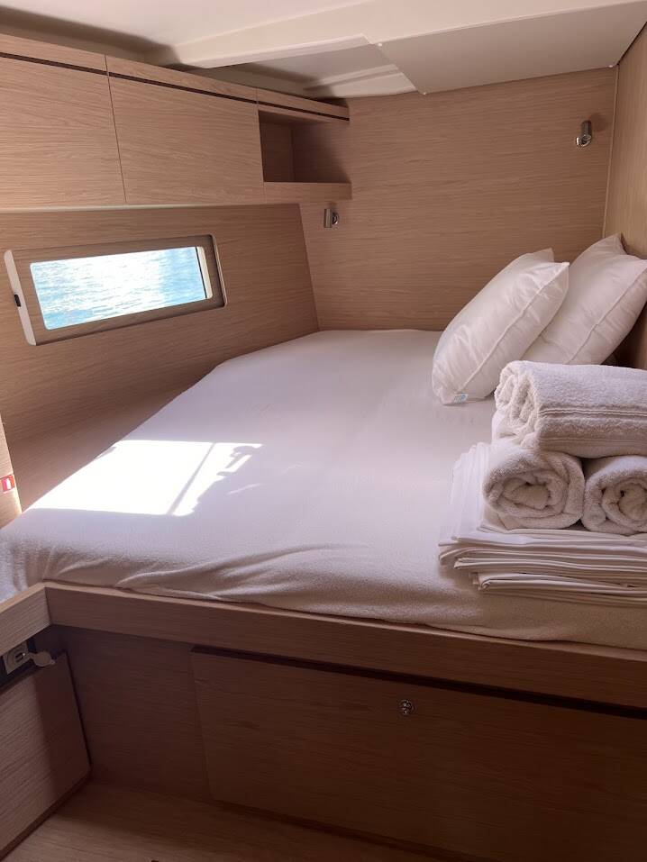 Sailing yacht Oceanis 51.1 Shine