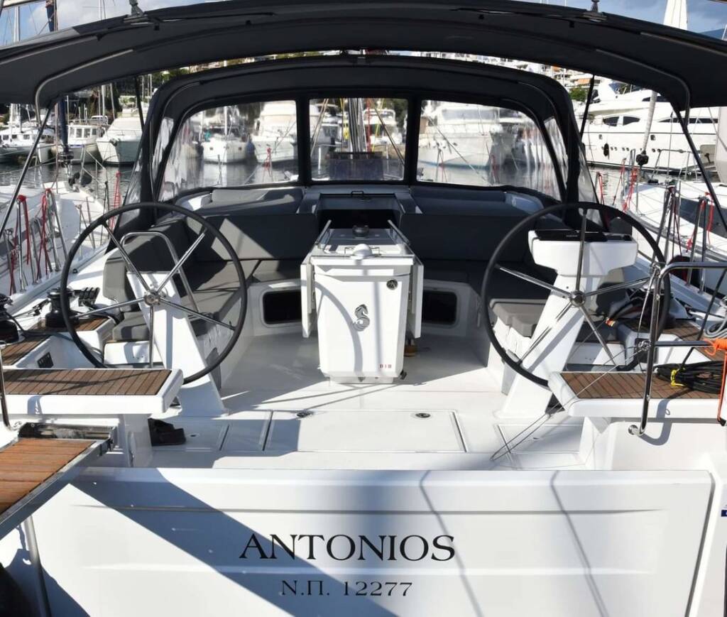 Sailing yacht Oceanis 51.1 Antonios