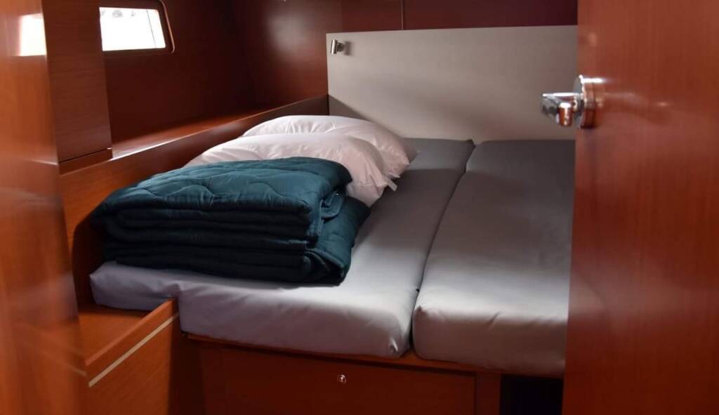 Sailing yacht Oceanis 51.1 Antonios