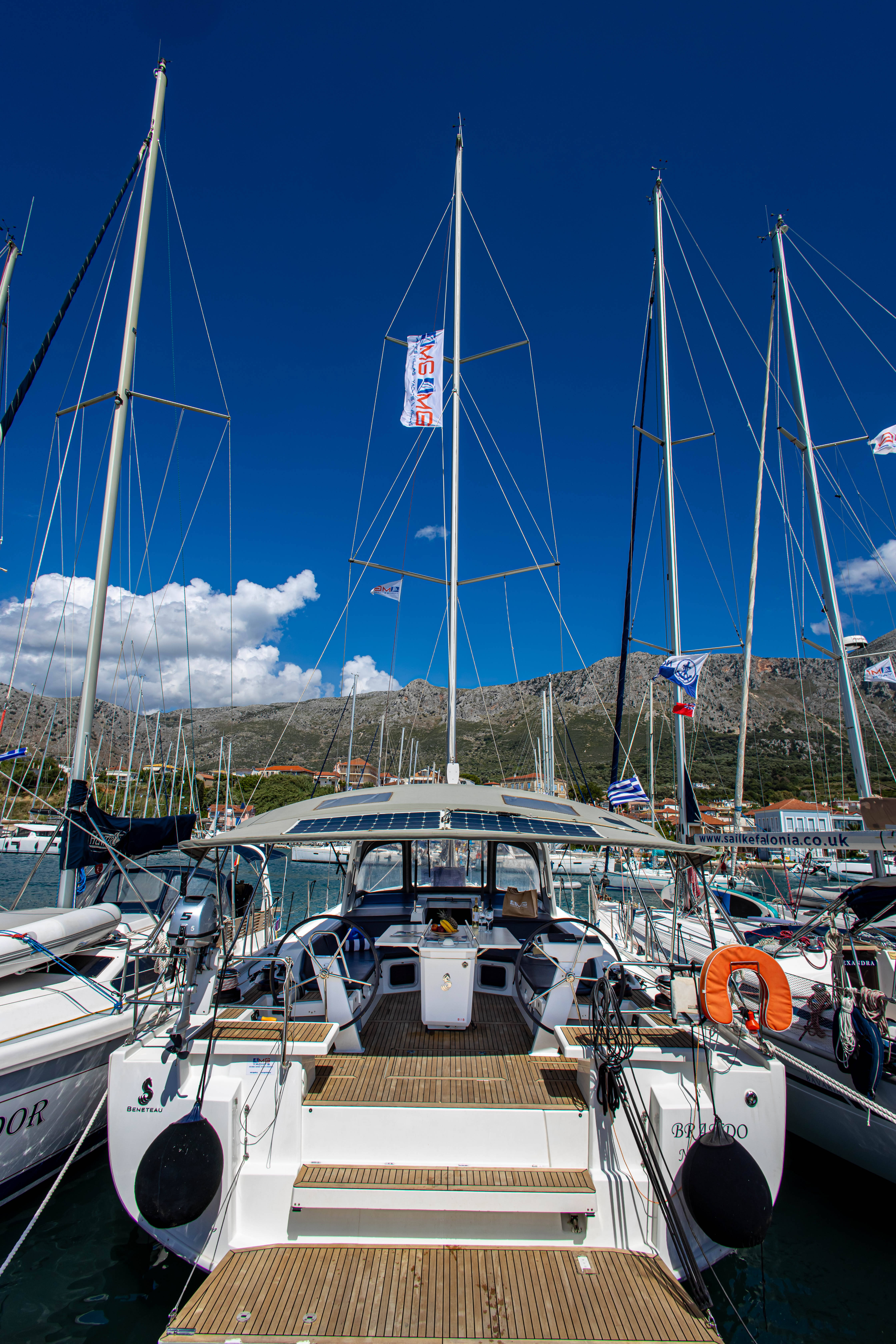 Sailing yacht Oceanis 51.1 Brando