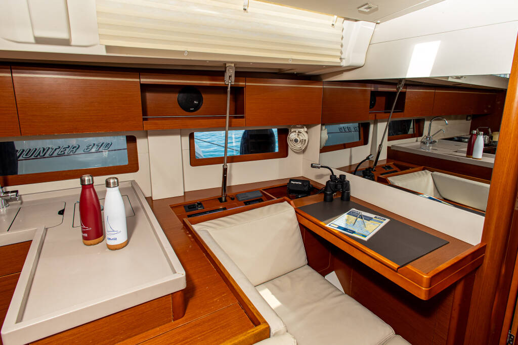 Sailing yacht Oceanis 51.1 Brando