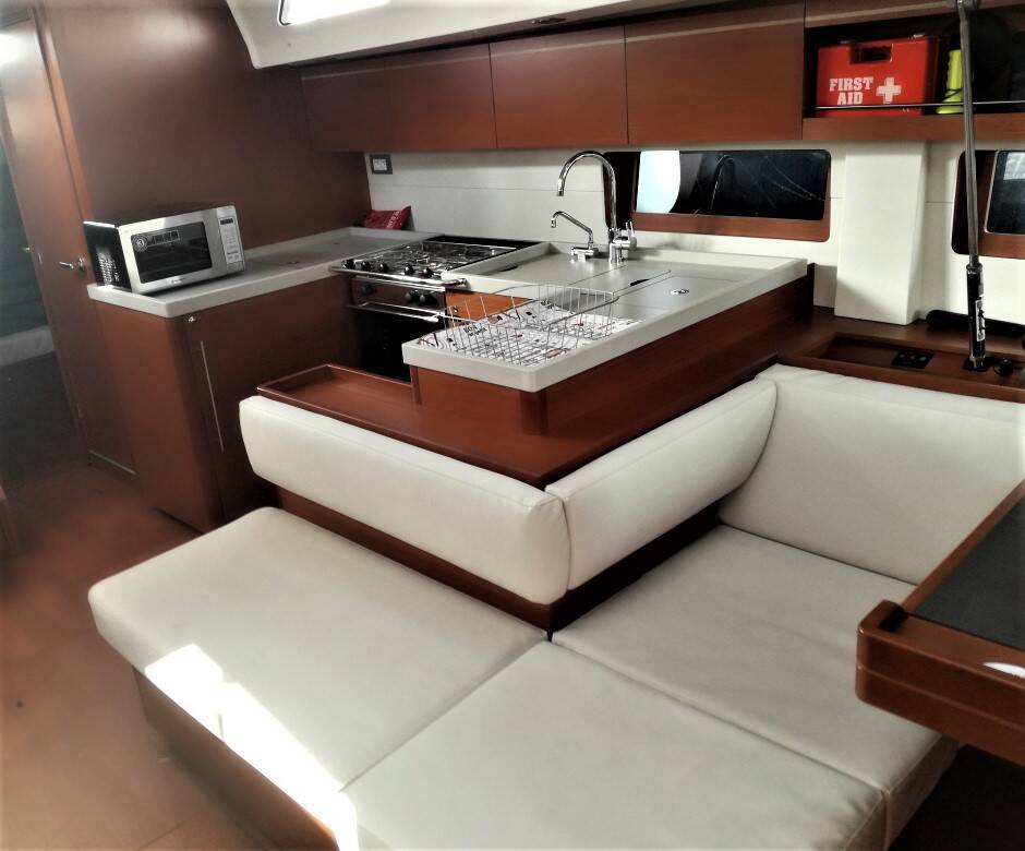 Segelyachten Oceanis 51.1 Aeolian Muse