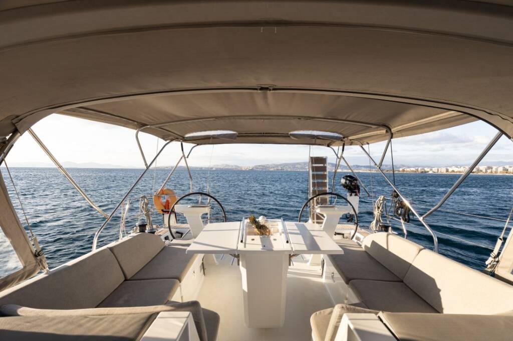 Sailing yacht Oceanis 51.1 