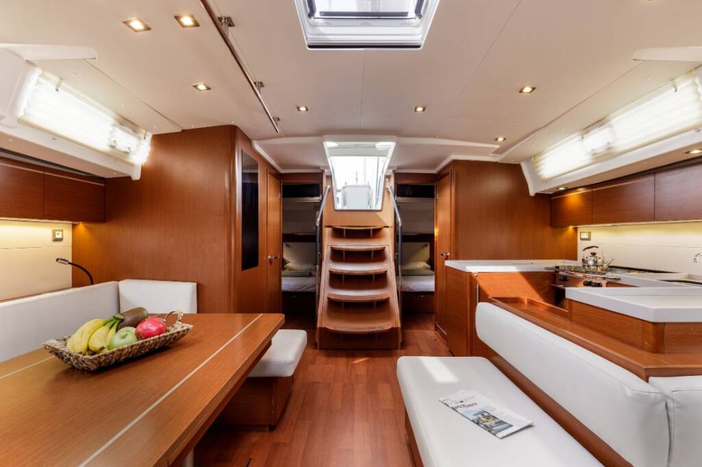 Sailing yacht Oceanis 51.1 