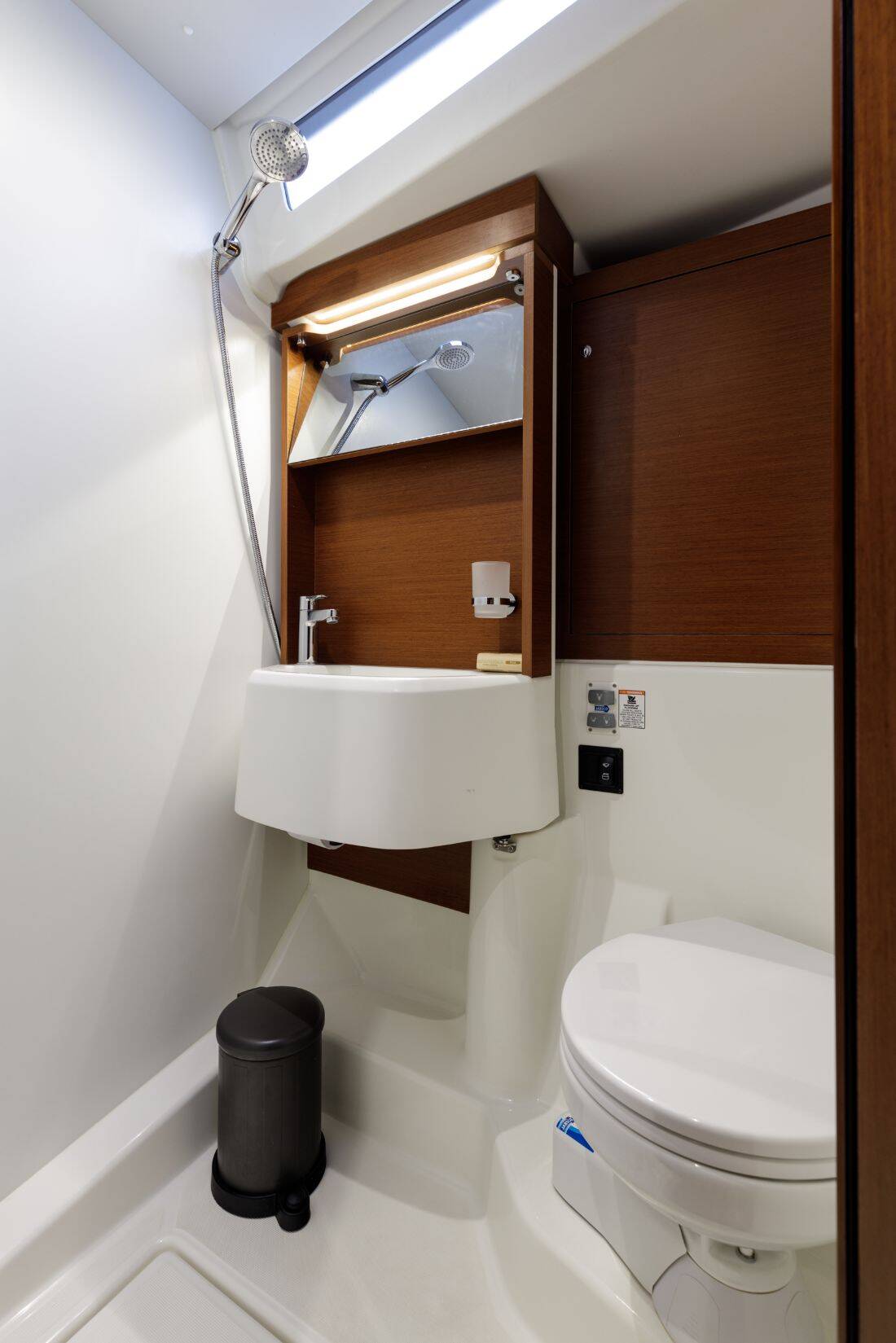 Sailing yacht Oceanis 51.1 