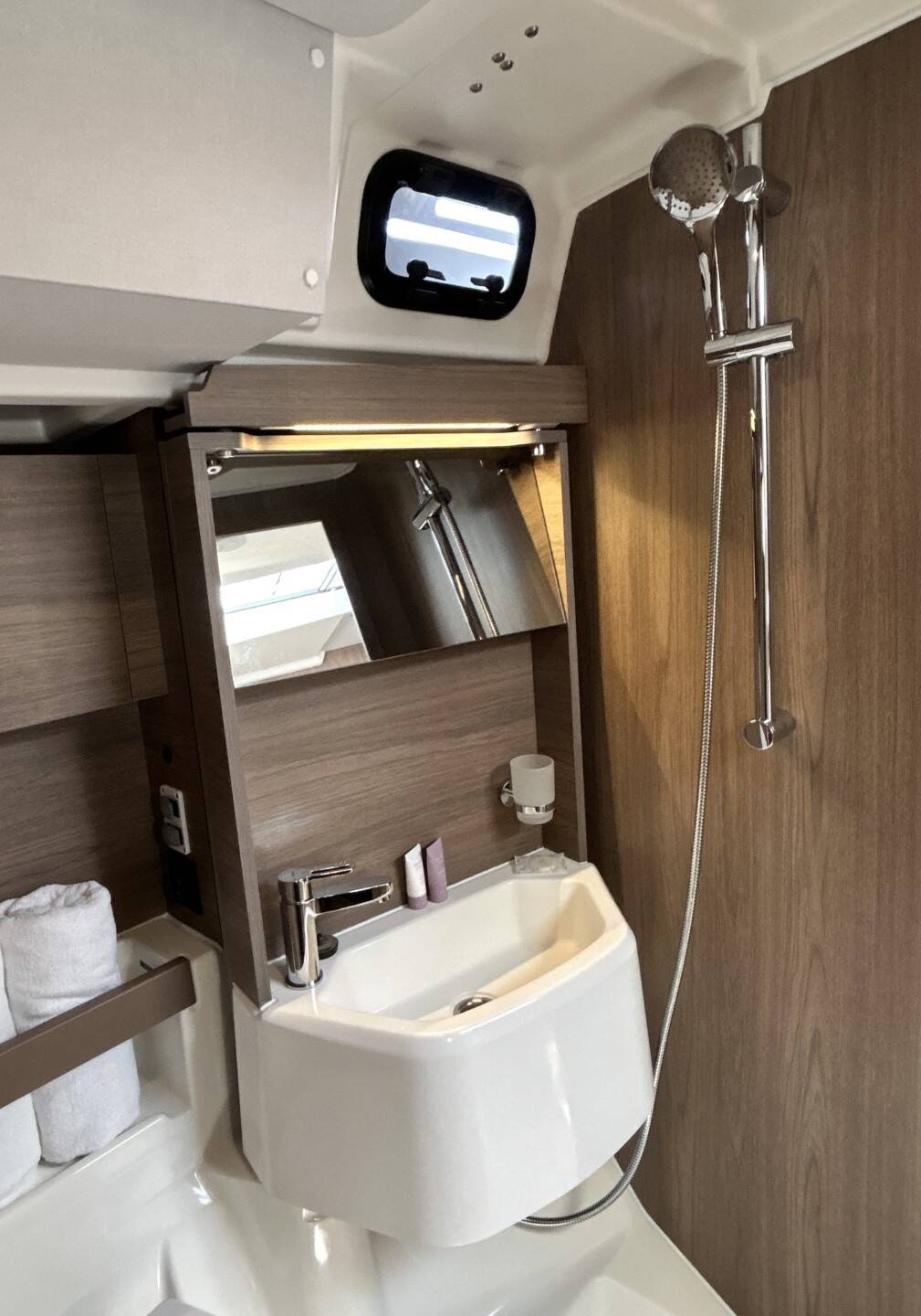 Sailing yacht Oceanis 52 B-52