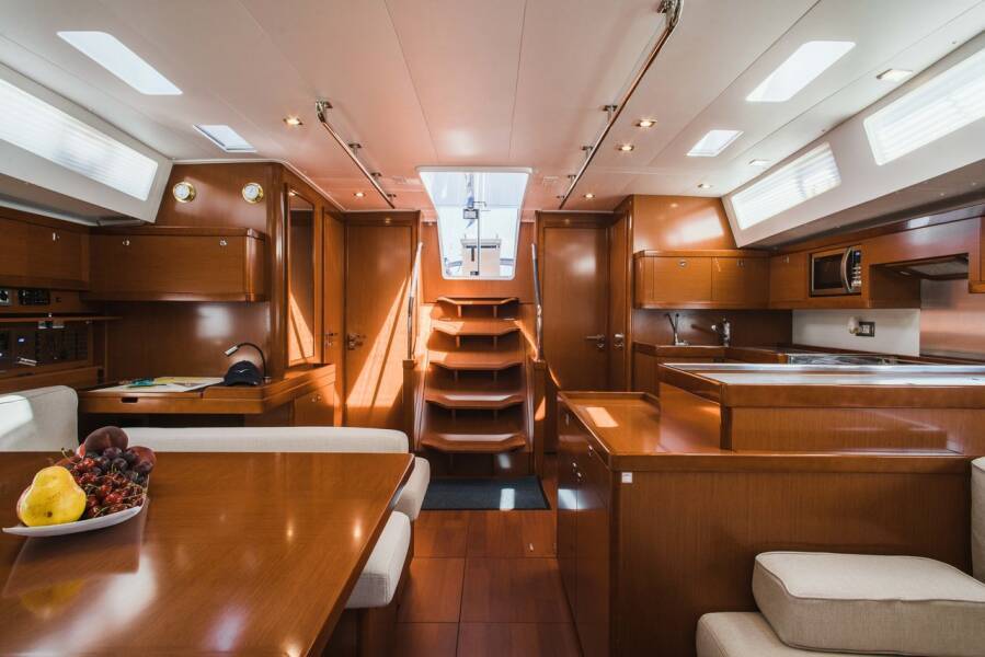 Segelyachten Oceanis 55 Esther