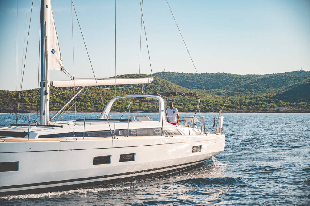 Sailing yacht Oceanis 55.1 Axis Mundi