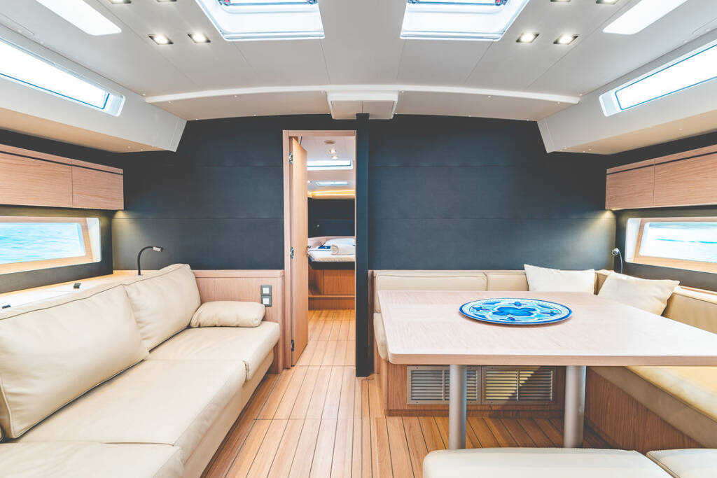 Sailing yacht Oceanis 55.1 Axis Mundi
