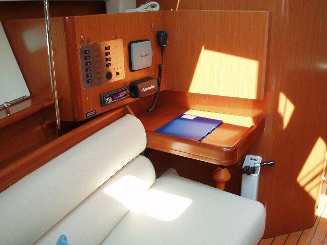 Sailing yacht Oceanis Clipper 343 Naysika