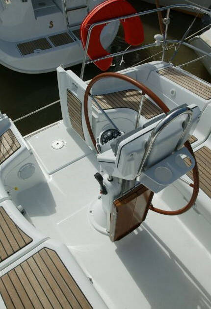 Segelyachten Oceanis Clipper 373 Liberte