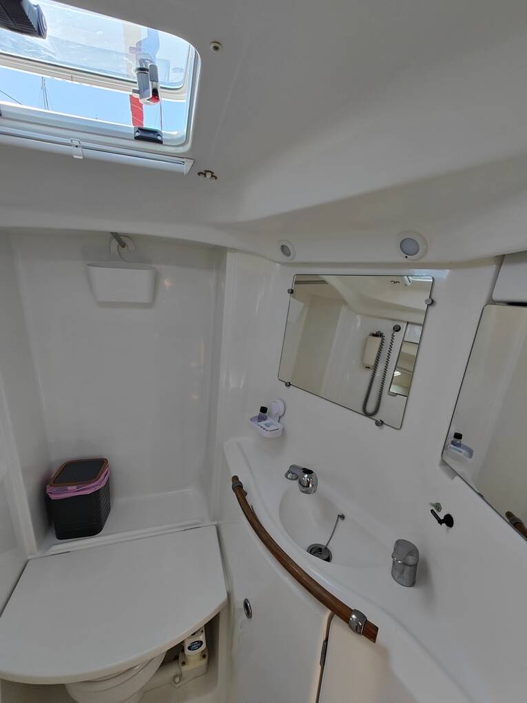 Segelyachten Oceanis Clipper 393 Crete
