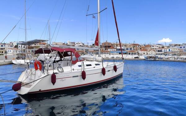 Oceanis Clipper 393 Crete Athens, Yacht Club Amfitheas