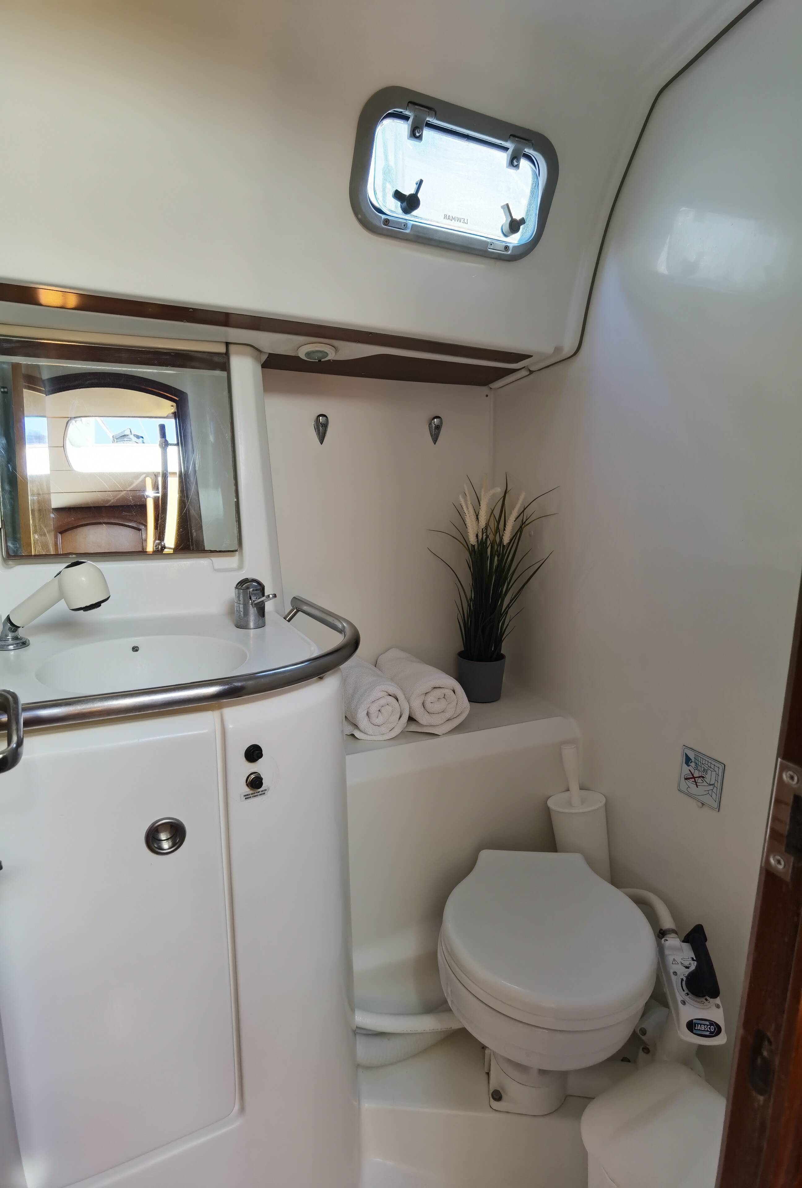 Sailing yacht Oceanis Clipper 461 Seagull