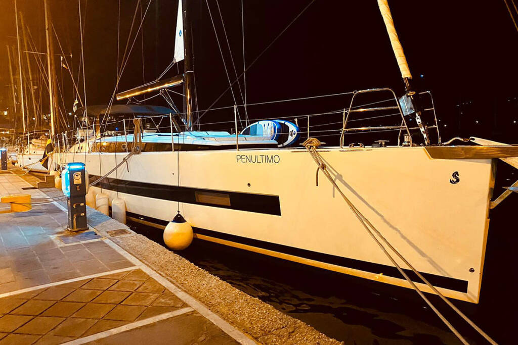 Segelyachten Oceanis Yacht 62 Penultimo 