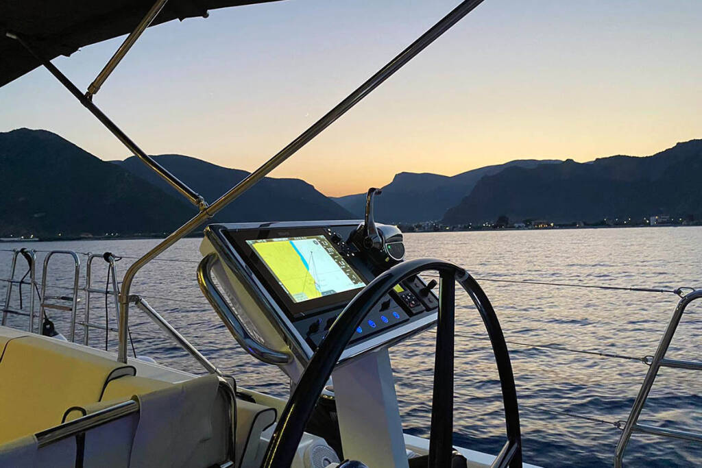 Segelyachten Oceanis Yacht 62 Penultimo 