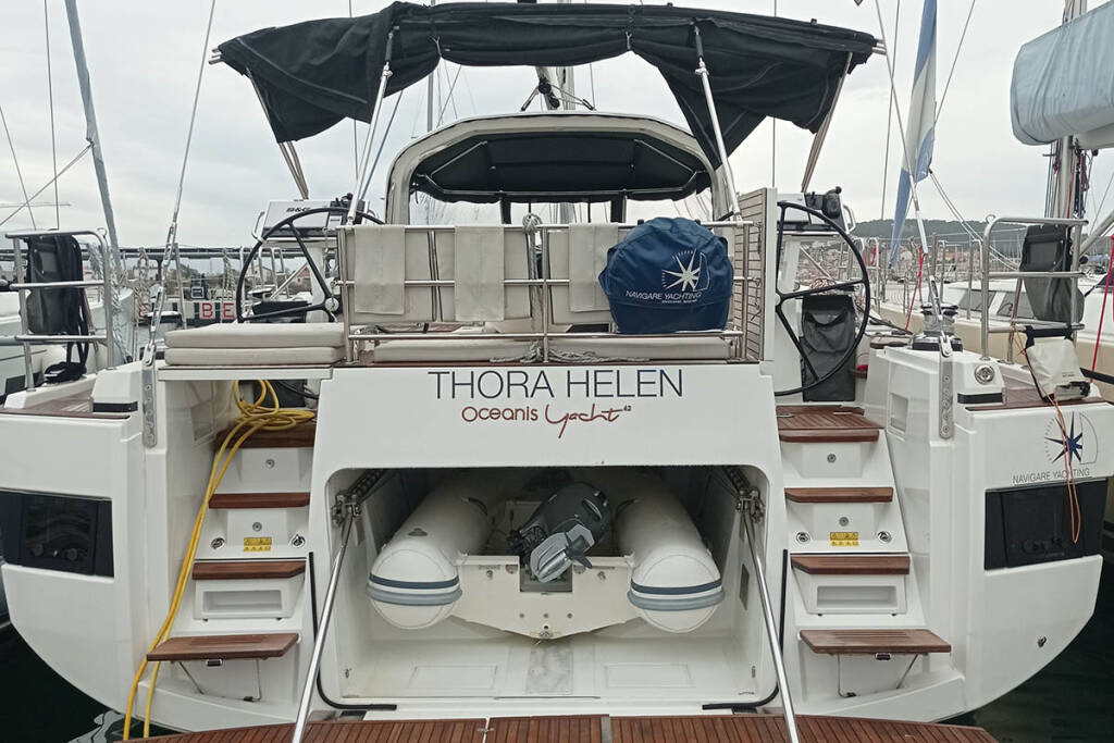 Sailing yacht Oceanis Yacht 62 Thora Helen 