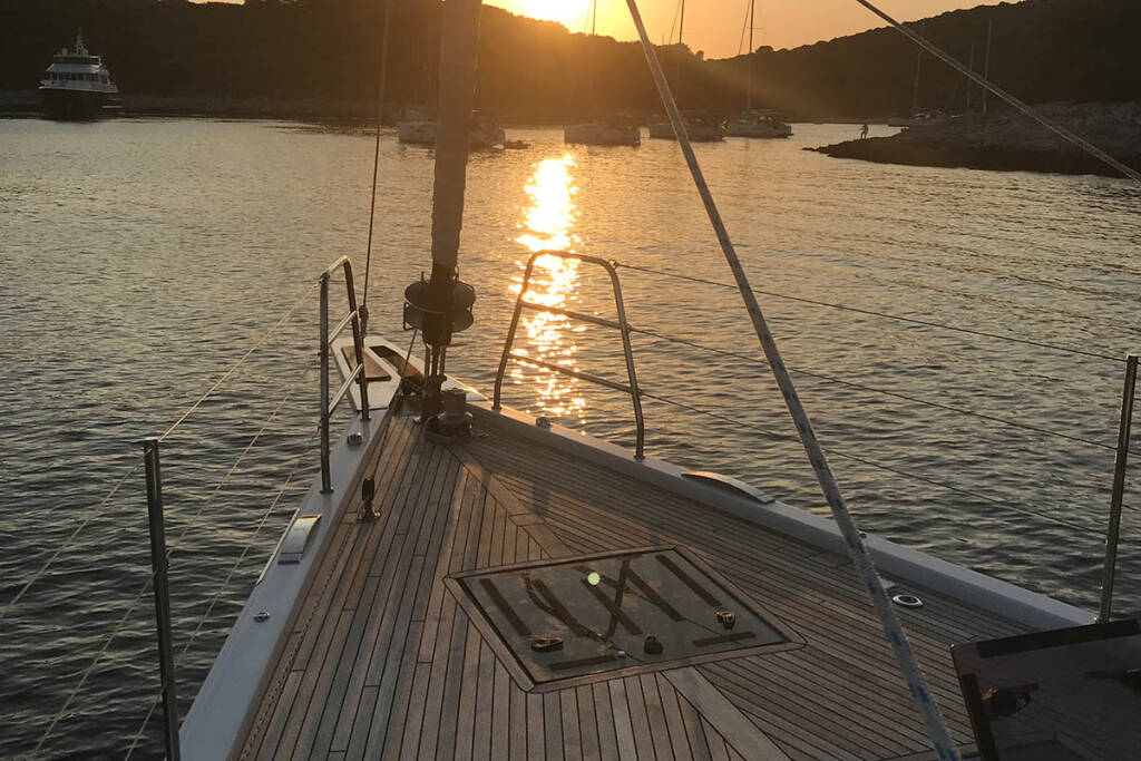 Sailing yacht Oceanis Yacht 62 Thora Helen 