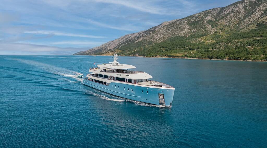 Luxury motor yacht Ohana Ohana