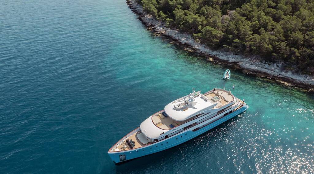 Luxury motor yacht Ohana Ohana