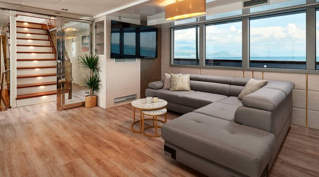 Luxury motor yacht Ohana Ohana