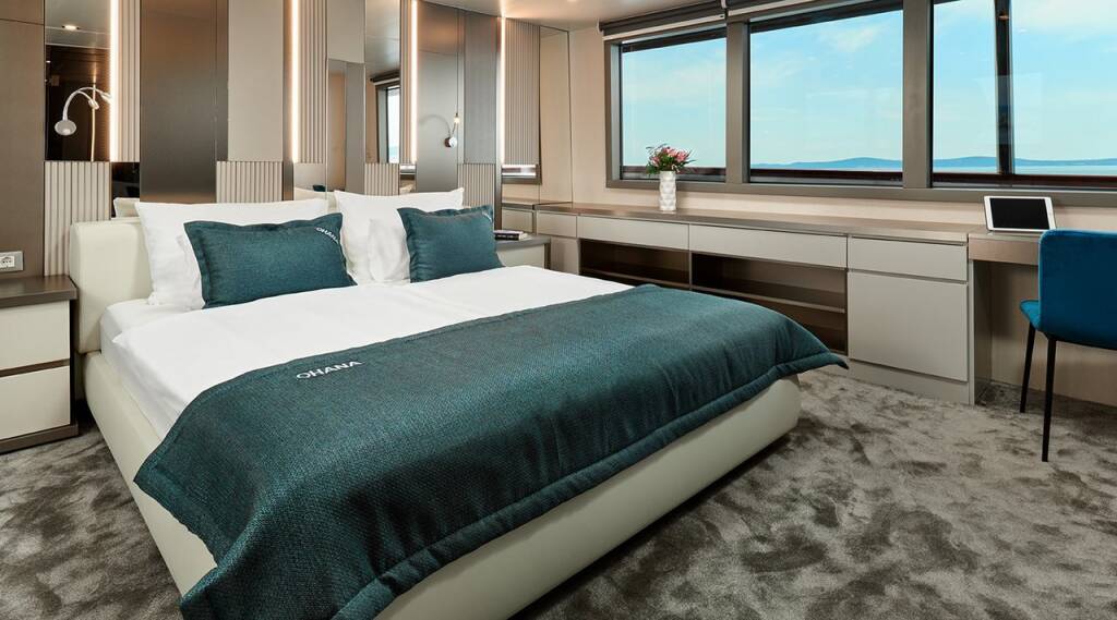 Luxury motor yacht Ohana Ohana