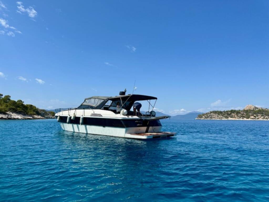 Motor yacht Pershing 45 Calypso