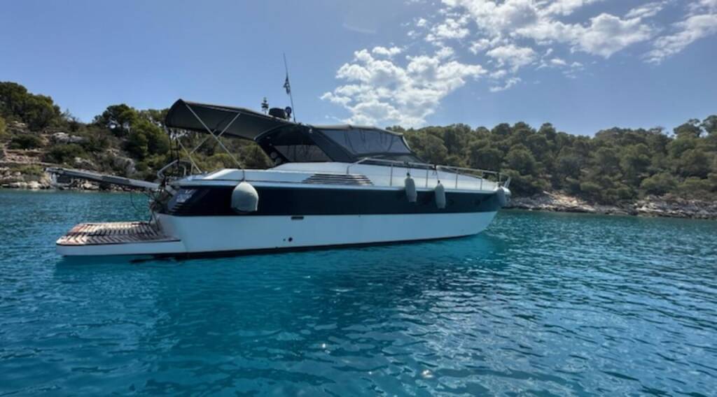 Motor yacht Pershing 45 Calypso