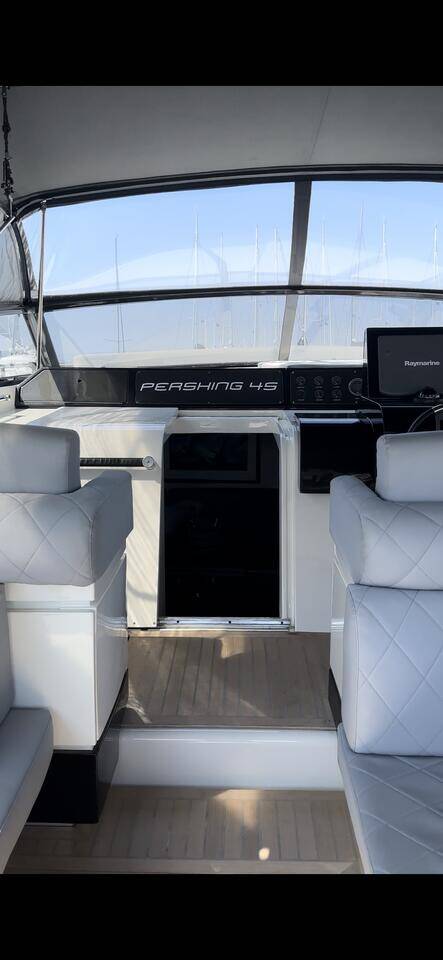 Motor yacht Pershing 45 Calypso
