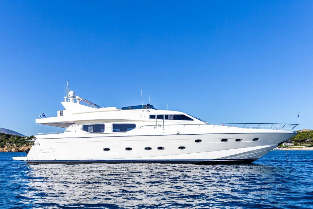 Luxus-Motoryacht Posillipo Technema 80 Pareaki
