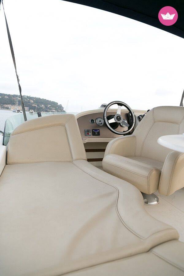 Motor boat Prestige 32 Solmar