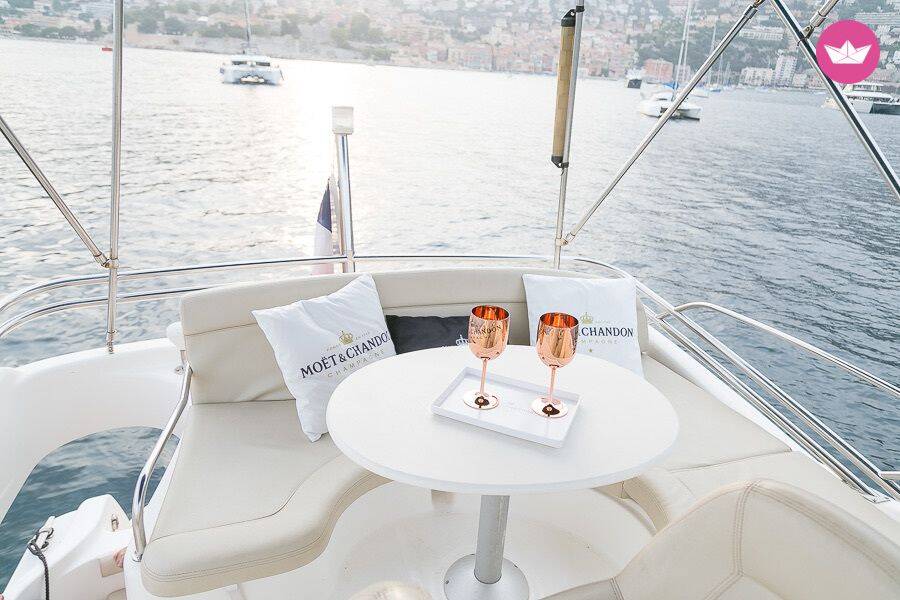 Motor boat Prestige 32 Solmar
