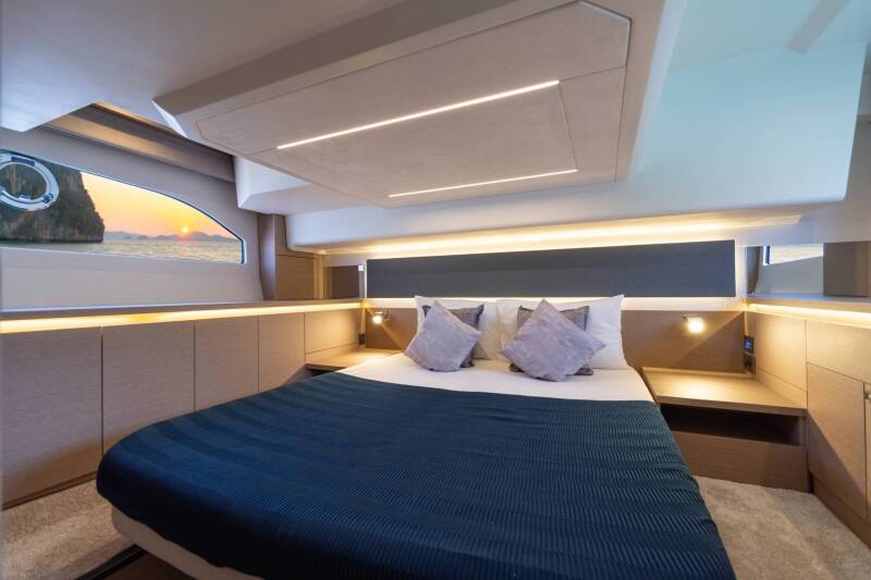 Motor yacht Prestige 420 Martin
