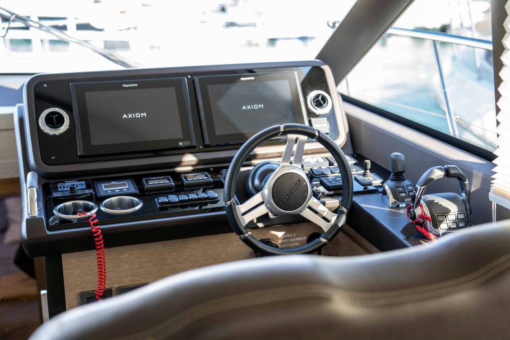 Motor yacht Prestige 460 Adudu 2