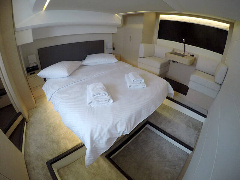 Motor yacht Prestige 500 Serendipity