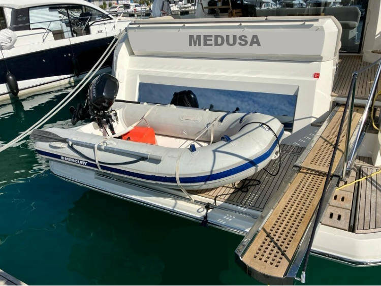 Motor yacht Prestige 520 Medusa