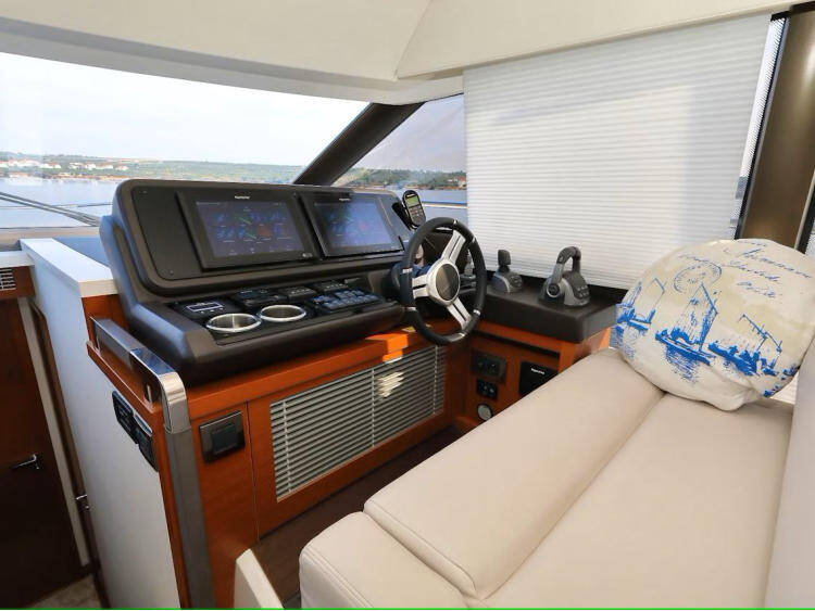 Motor yacht Prestige 520 Medusa