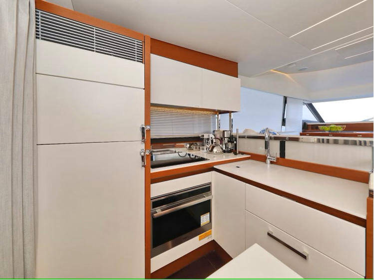 Motor yacht Prestige 520 Medusa