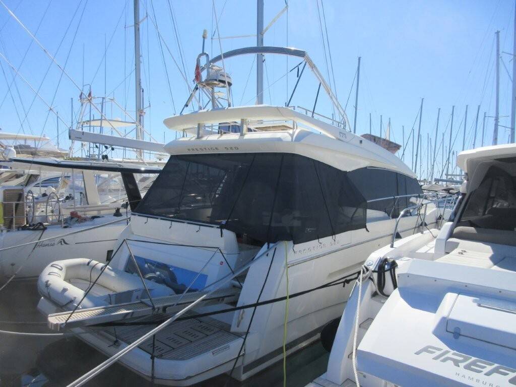 Motor yacht Prestige 520 Medusa