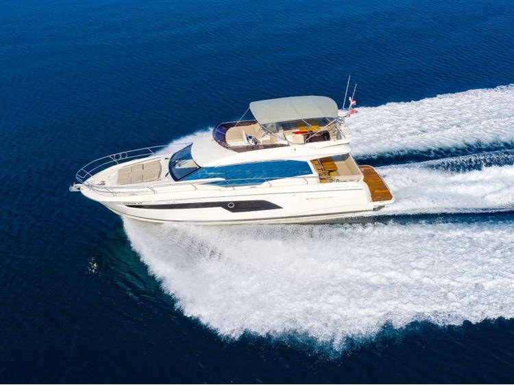 Motor yacht Prestige 520 Medusa